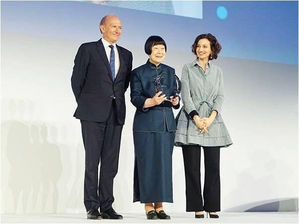 zhang1.jpg zhang1.jpg